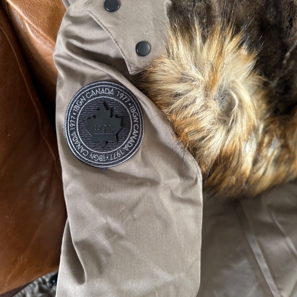 Winter Parka - Toboggan Canada - Picture 7 of 14